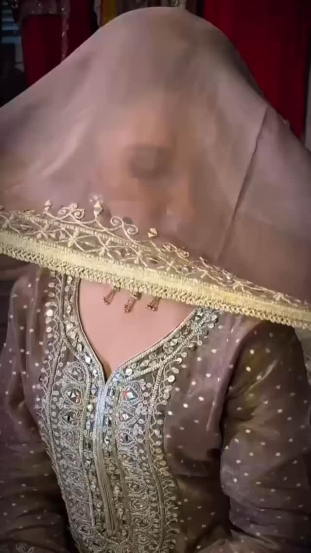 Post 3 by Navneet Kathuria on Instagram (video)