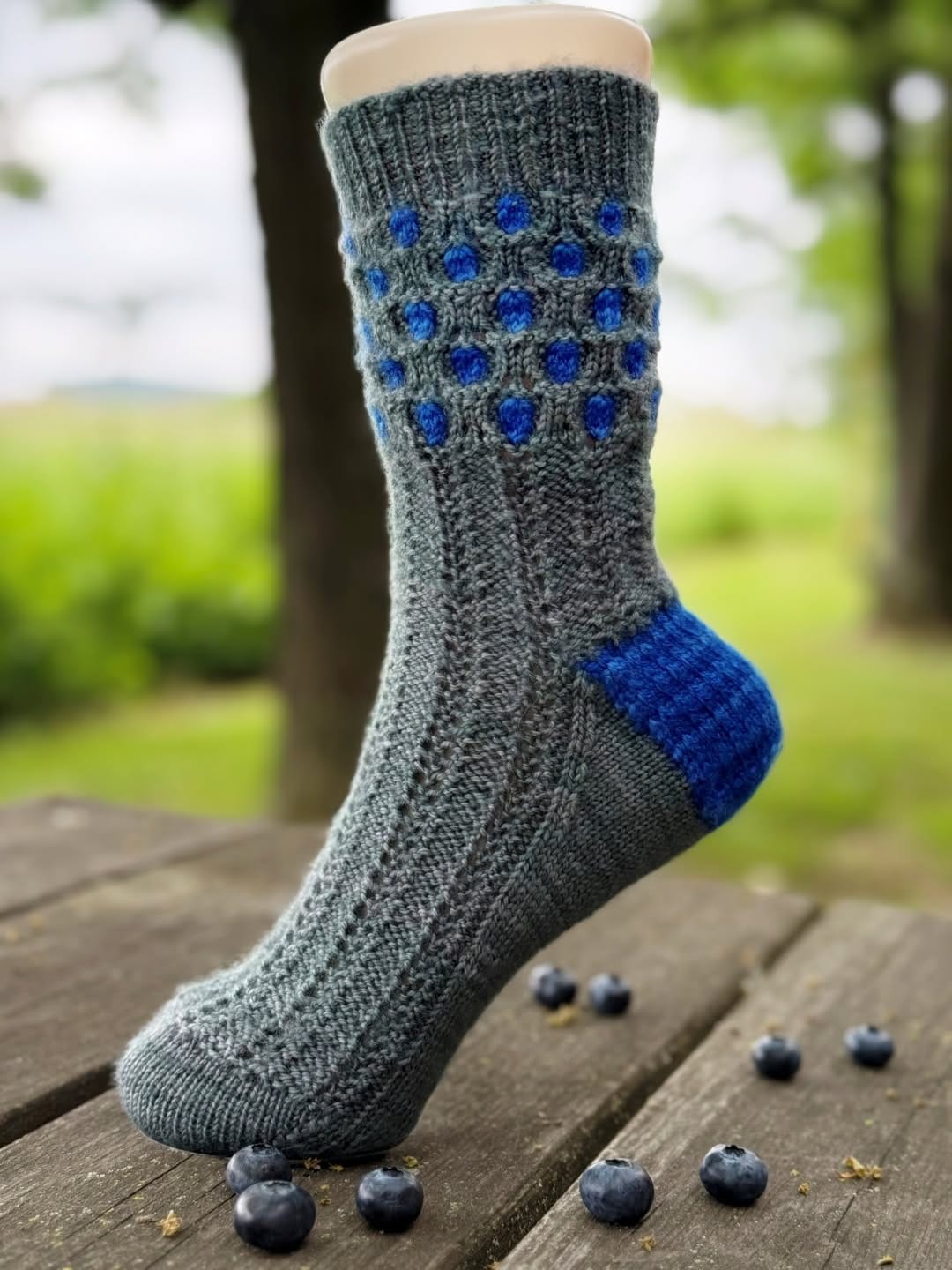 Post 4 by Les Laines Biscotte Yarns on Instagram (image)