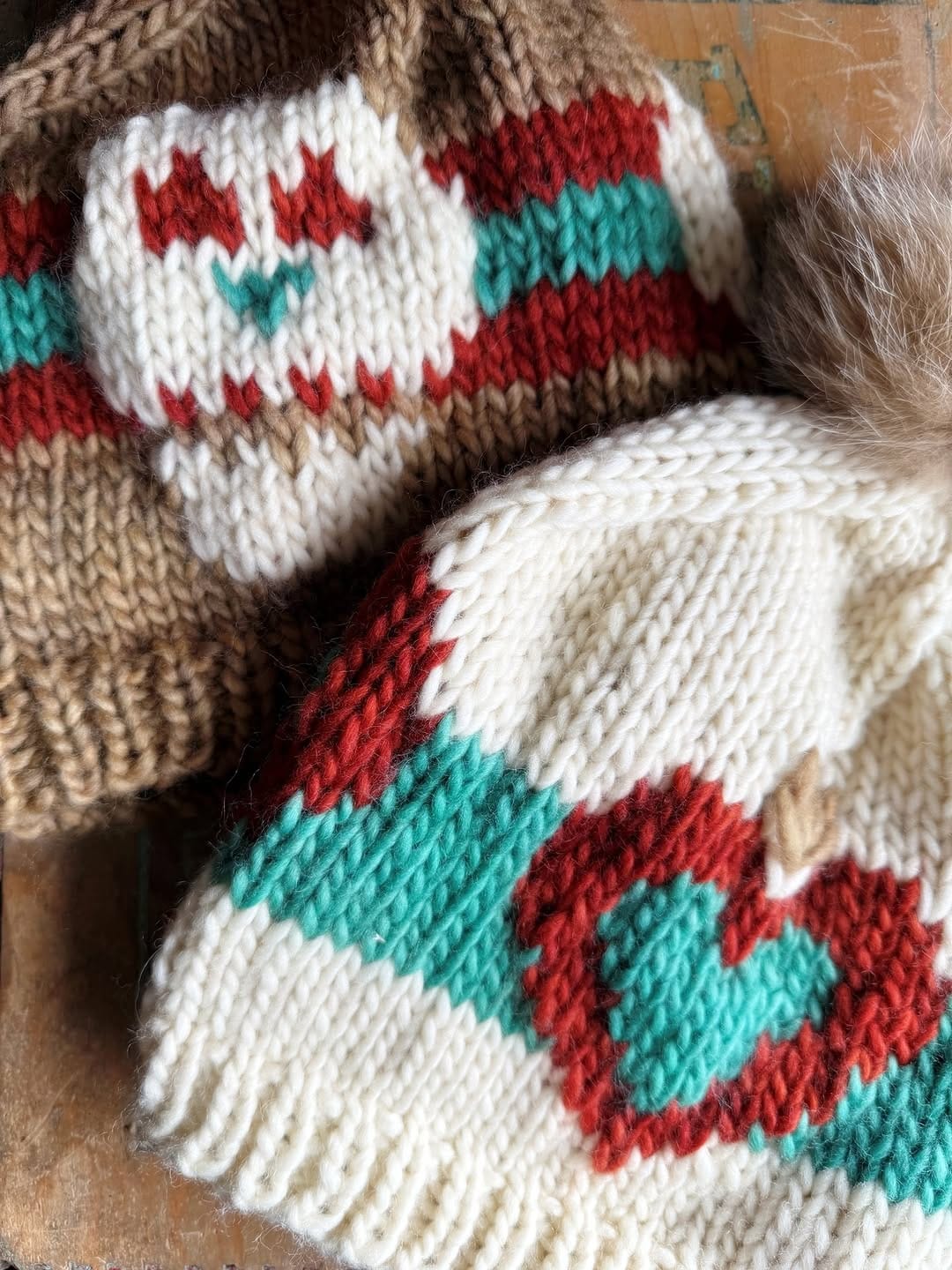 Post 6 by Les Laines Biscotte Yarns on Instagram (carousel)