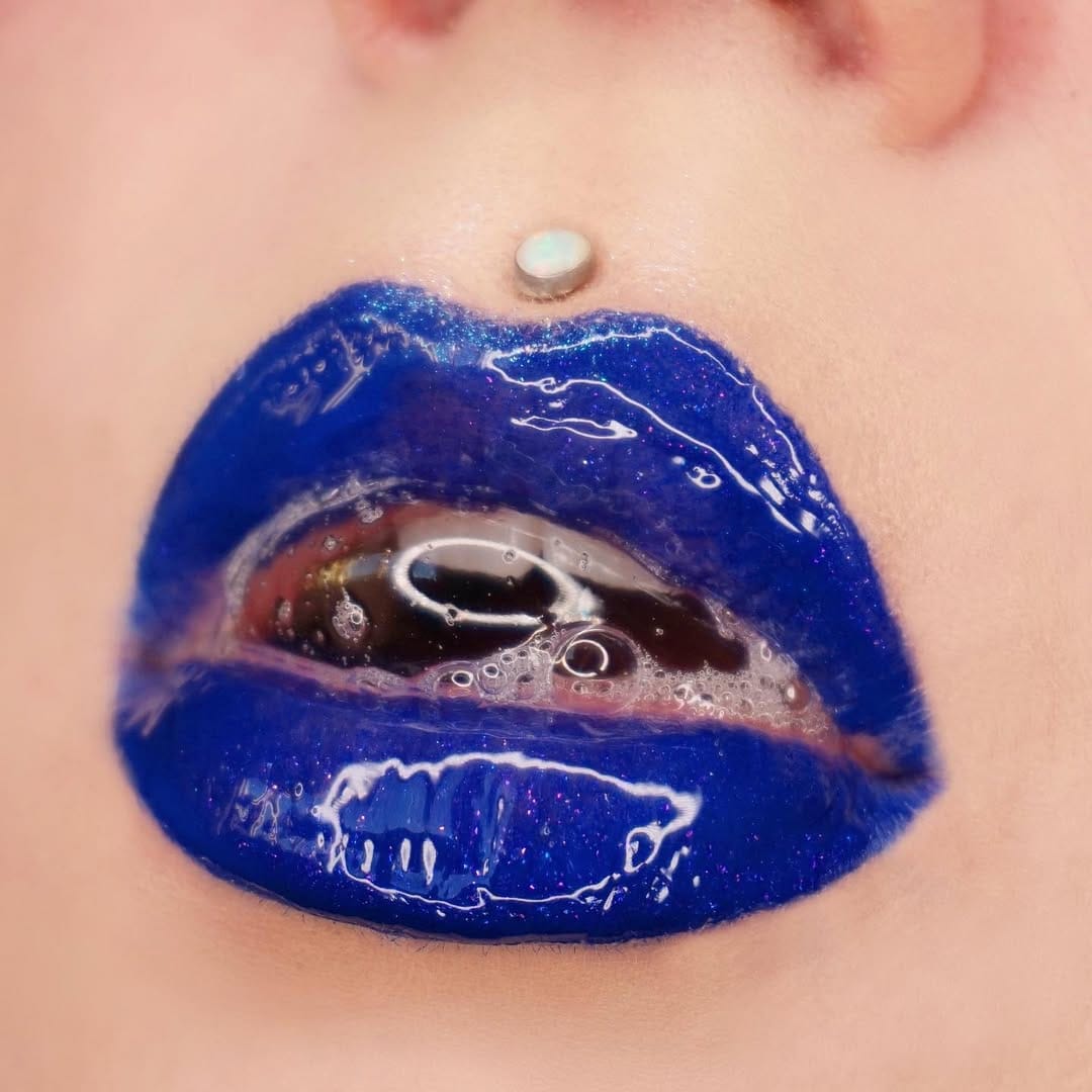 Post 10 by C Y E I R A on Instagram (image)