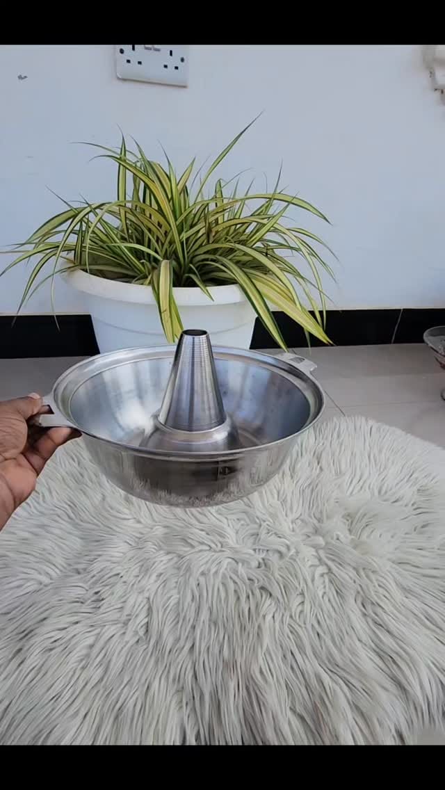 Post 1 by Vyombo vya mtumba on Instagram (video)