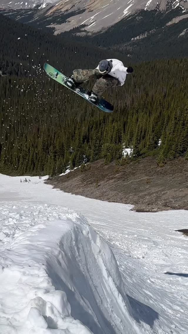Post 10 by The Source Skate and Snow on Instagram (video)