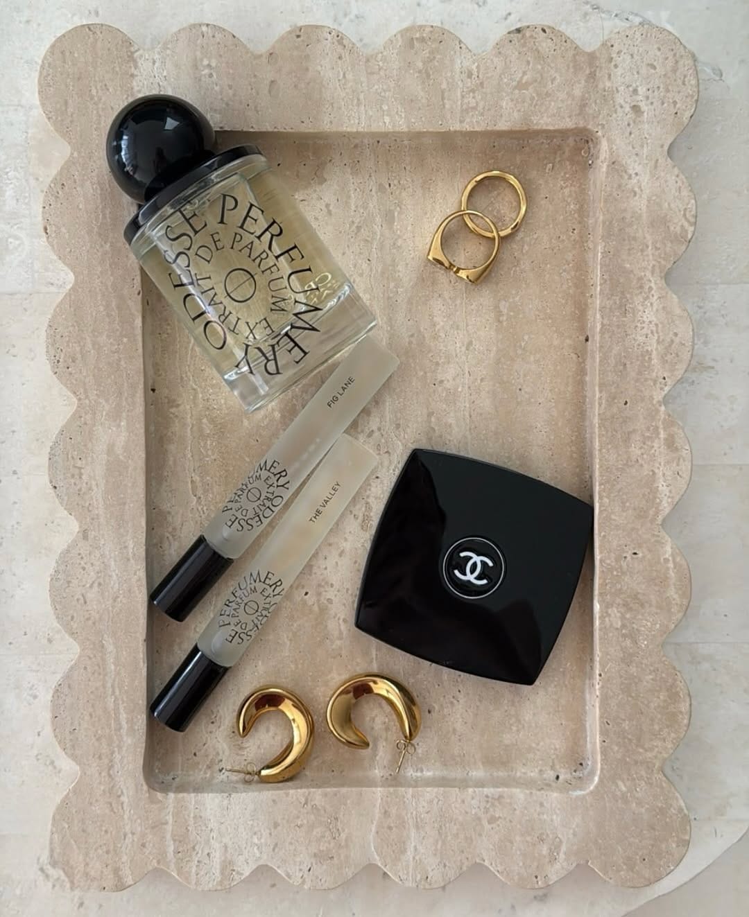 Post 7 by Man Woman Home on Instagram (image)