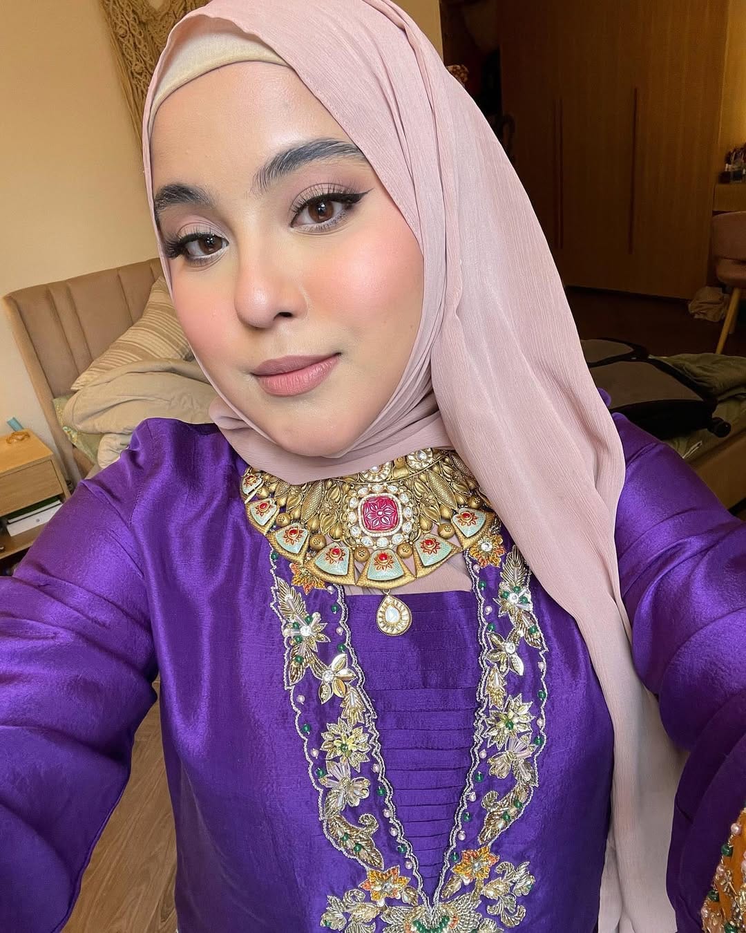 Post 10 by OTTAWA MAKEUP ARTIST |  MASIAT on Instagram (carousel)