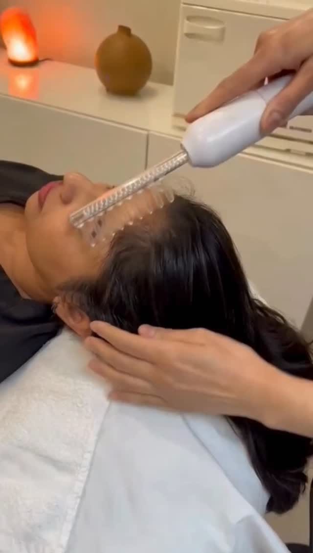 Post 3 by Sugarmoon® Salon on Instagram (video)