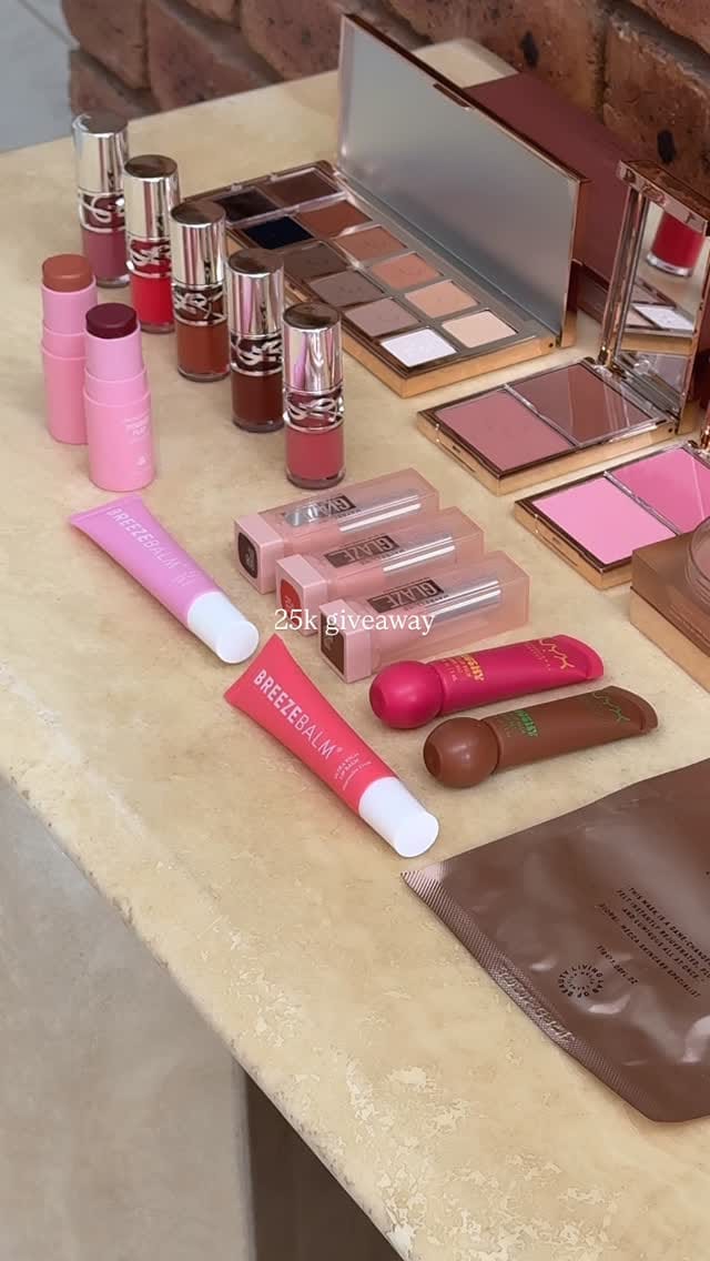 Post 5 by E N R I C A on Instagram (video)