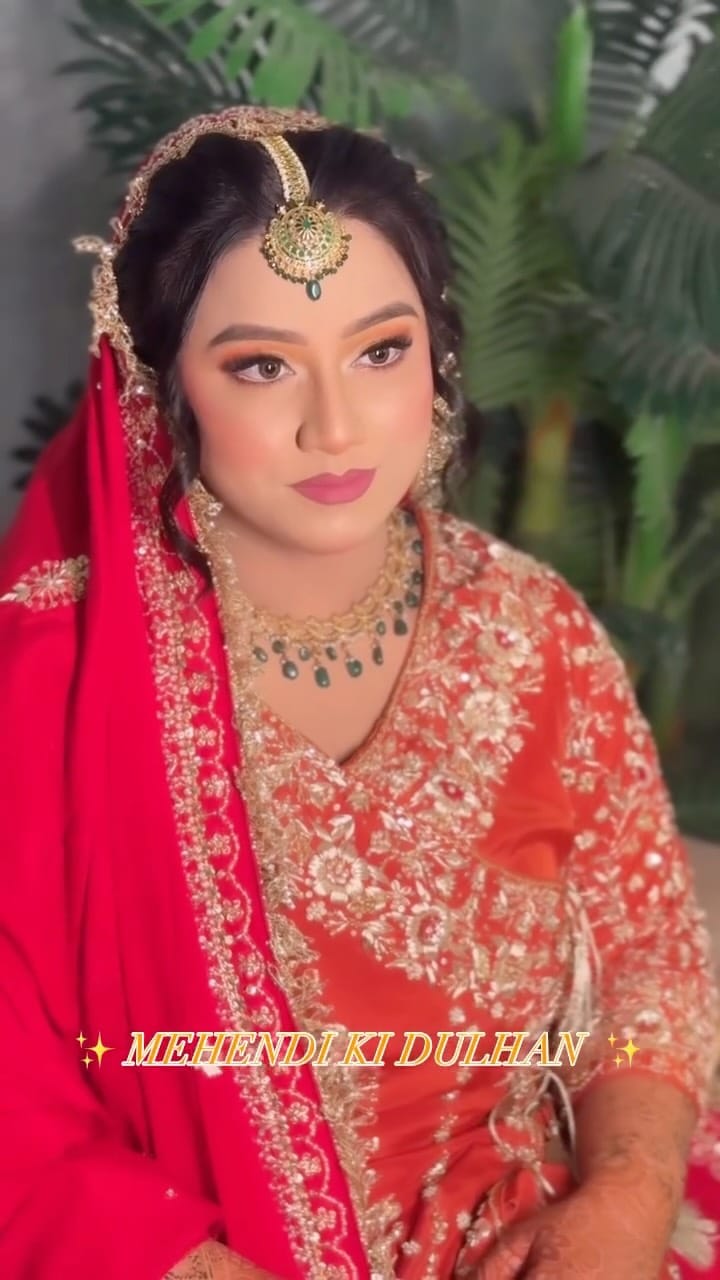 Post 2 by Nadia Khatoon on Instagram (video)