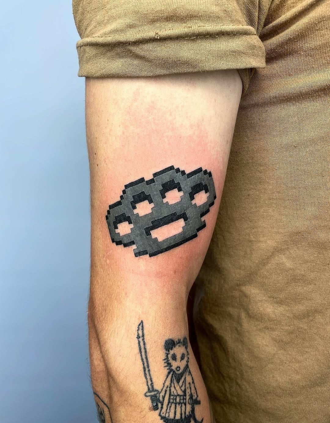 Post 5 by 화르르활활 ₊· Pixel tattoo ₊· on Instagram (carousel)