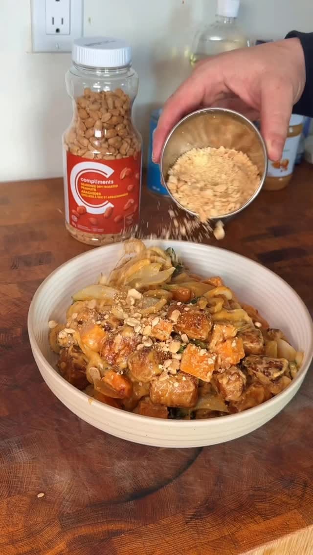 Post 1 by Voilà on Instagram (video)