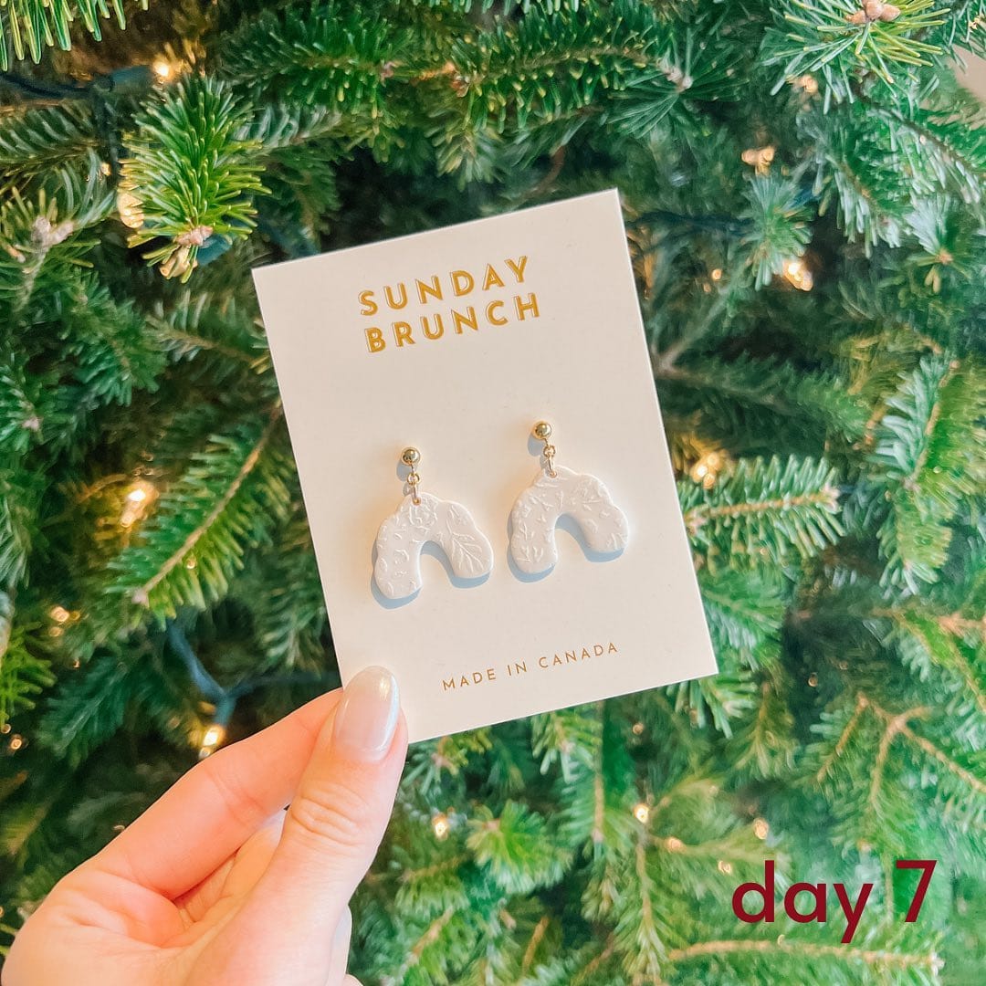 Post 8 by Sunday Brunch on Instagram (image)