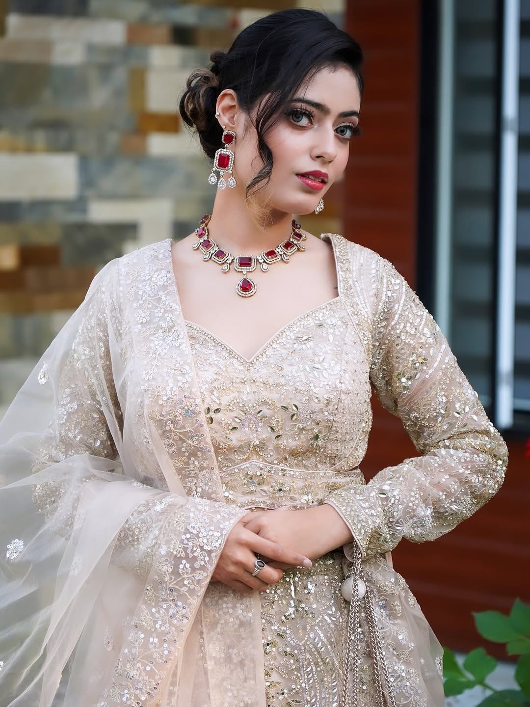 Post 8 by Simran Makeover Studio Vancouver MUA 💄🇨🇦🇺🇸🇮🇳🌎 on Instagram (carousel)