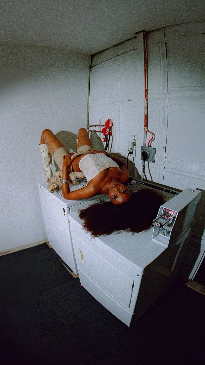Post 1 by ROSA NASTY on Instagram (video)