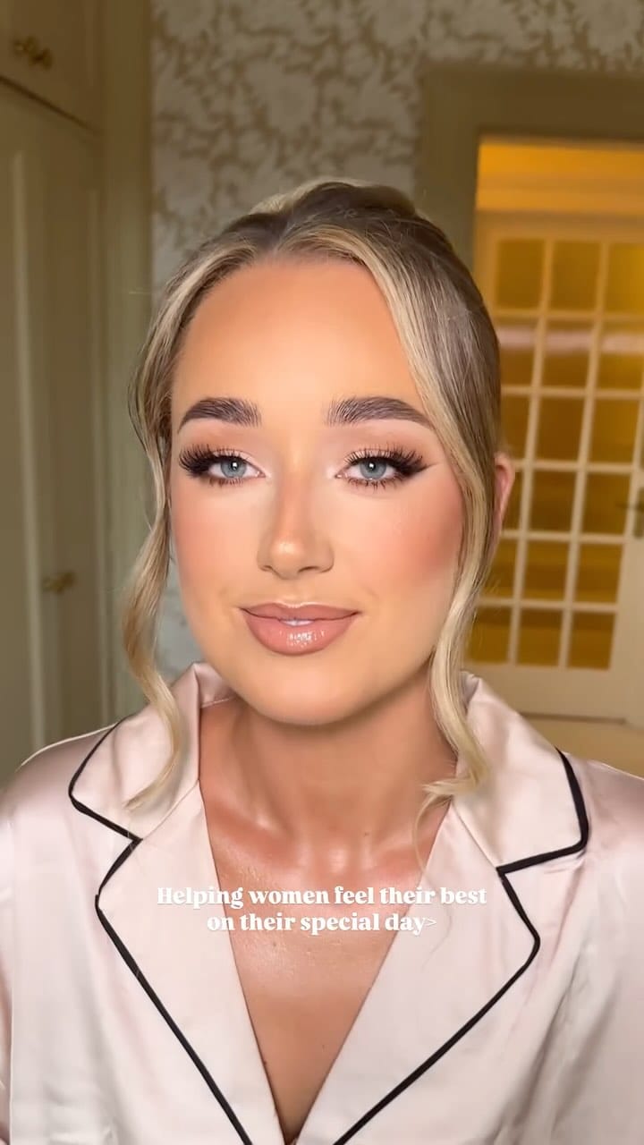 Post 2 by Amber | Surrey Bridal Makeup Artist on Instagram (video)
