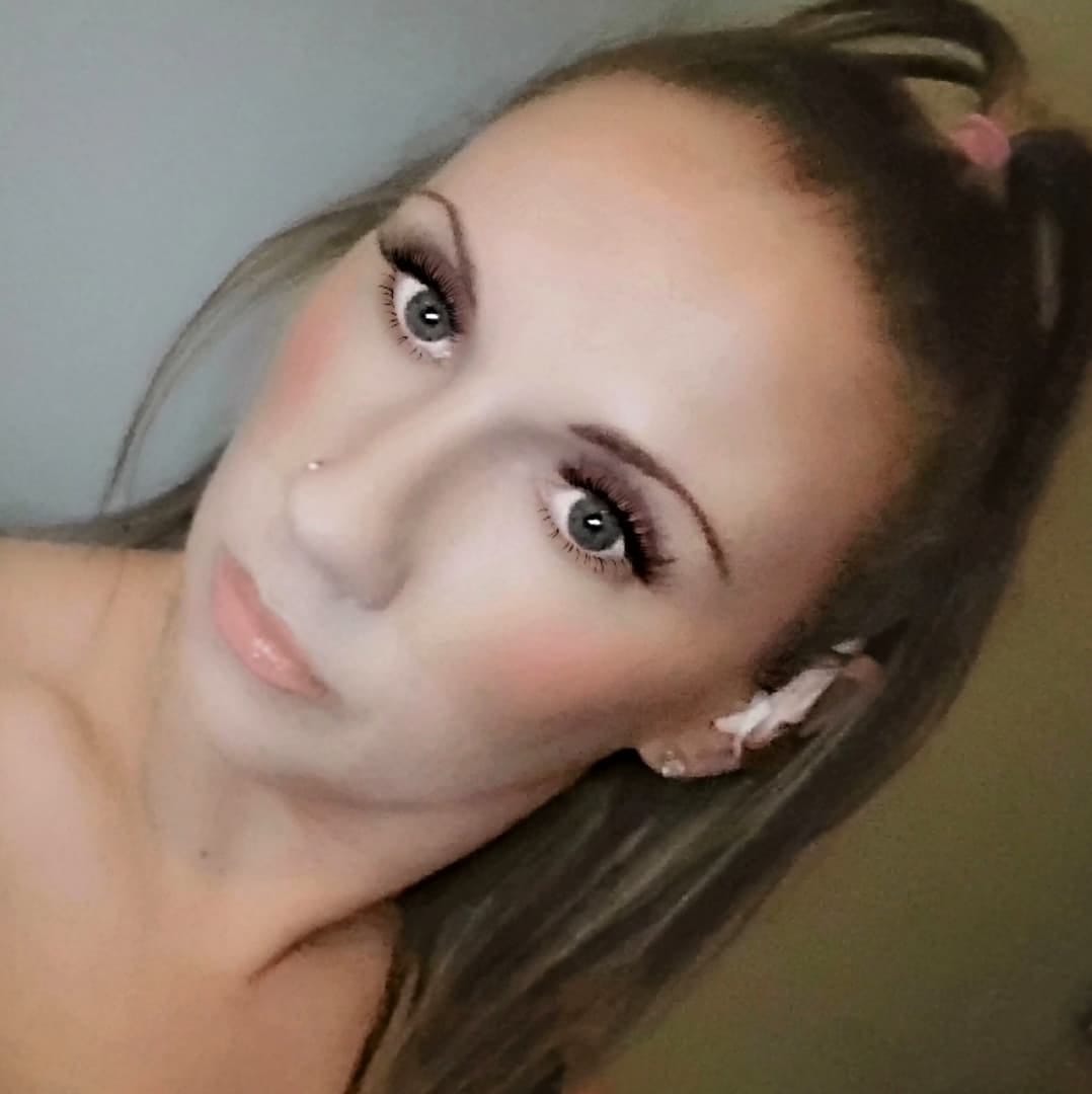 Post 5 by MissyDoesMakeup on Instagram (carousel)