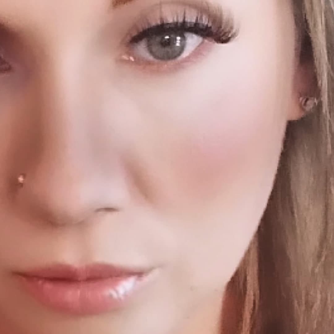 Post 3 by MissyDoesMakeup on Instagram (carousel)