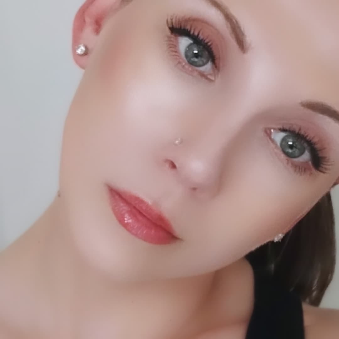 Post 4 by MissyDoesMakeup on Instagram (carousel)