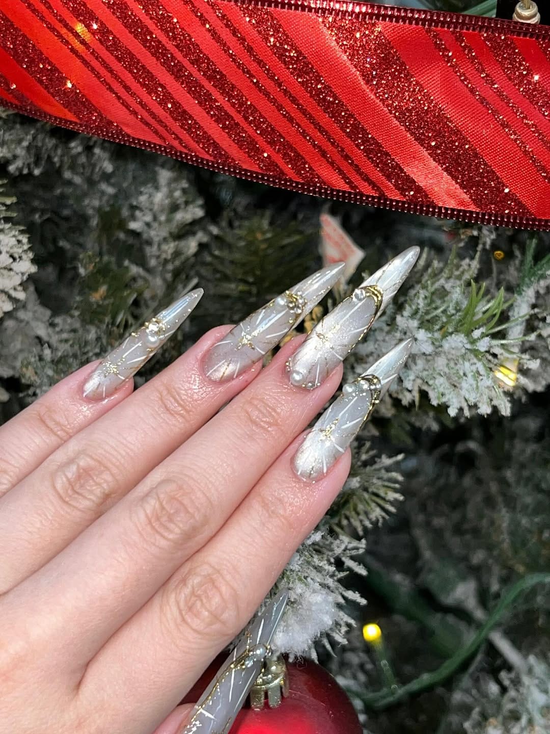 Post 8 by Loris Nail & Beauty Salon on Instagram (carousel)