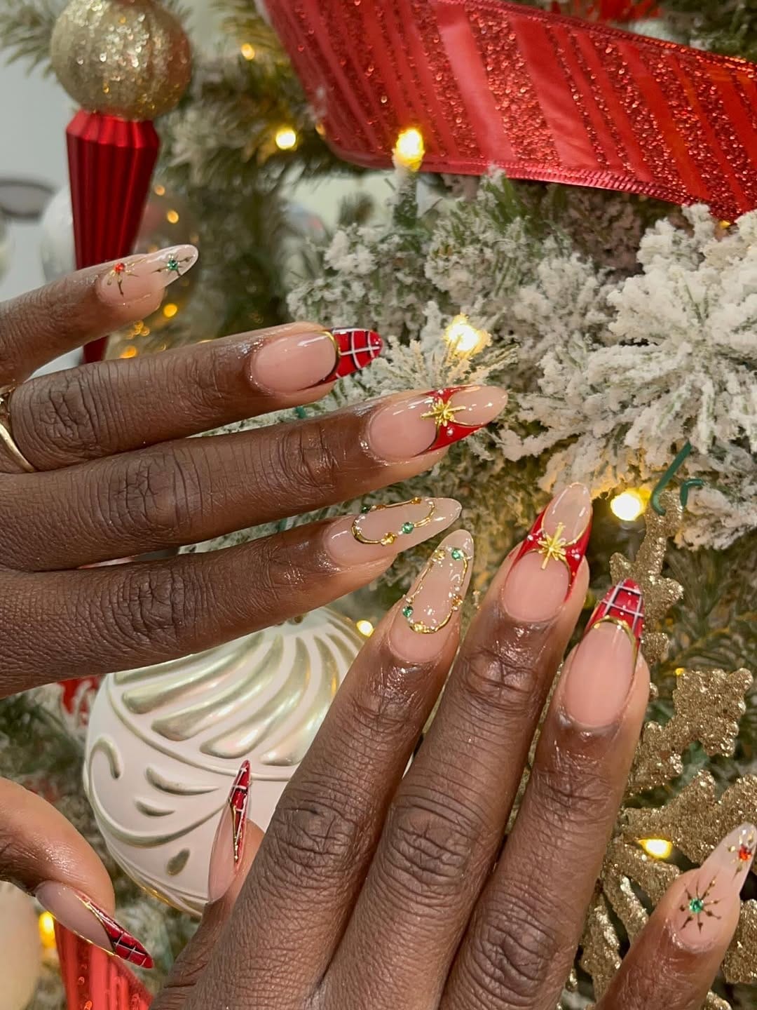 Post 7 by Loris Nail & Beauty Salon on Instagram (carousel)