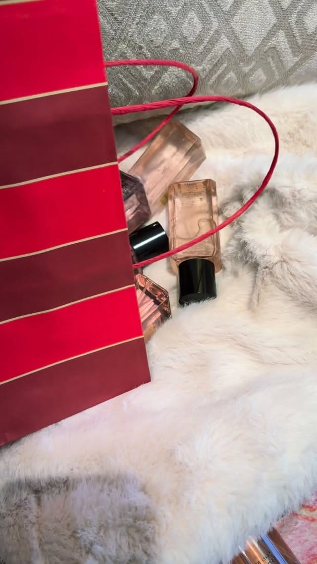 Post 1 by The Beauty Store✨ on Instagram (video)