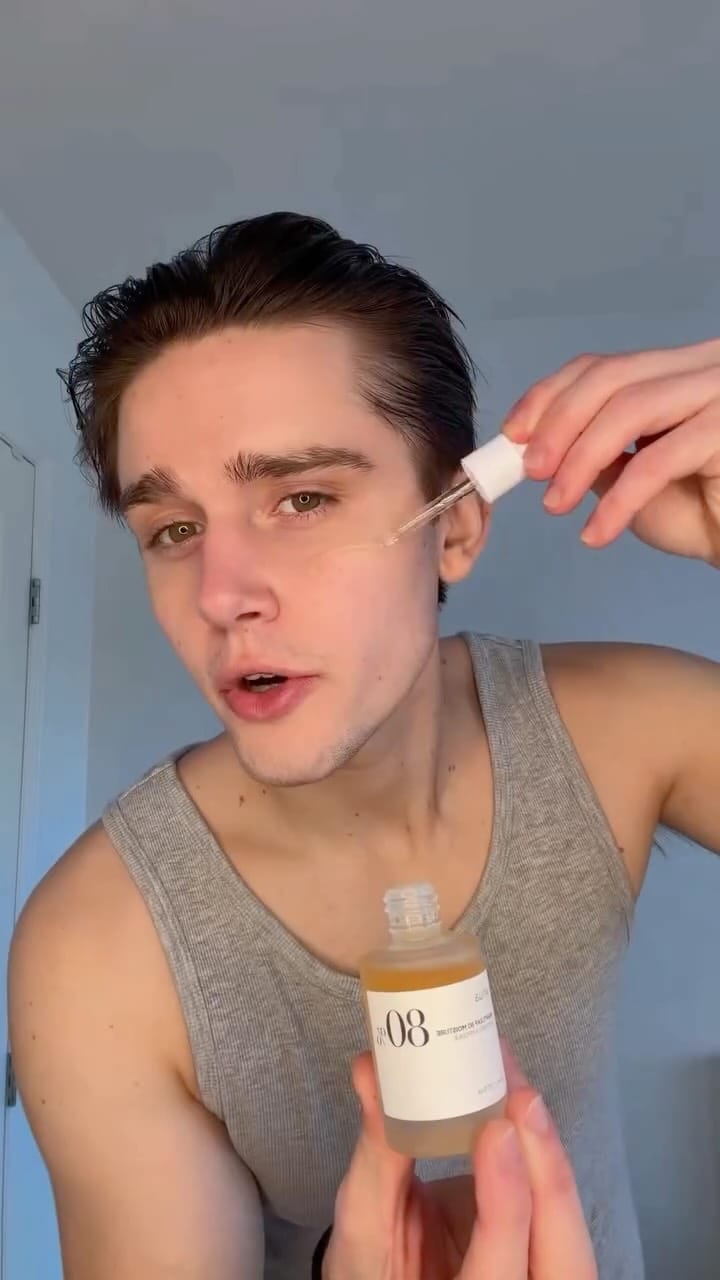 Post 6 by THEKSHOP | Korean Skincare & K-Beauty on Instagram (video)