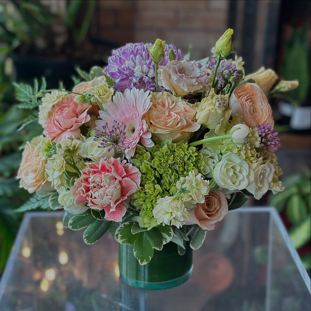 Post 9 by Sweetpea's Floral Studio on Instagram (image)