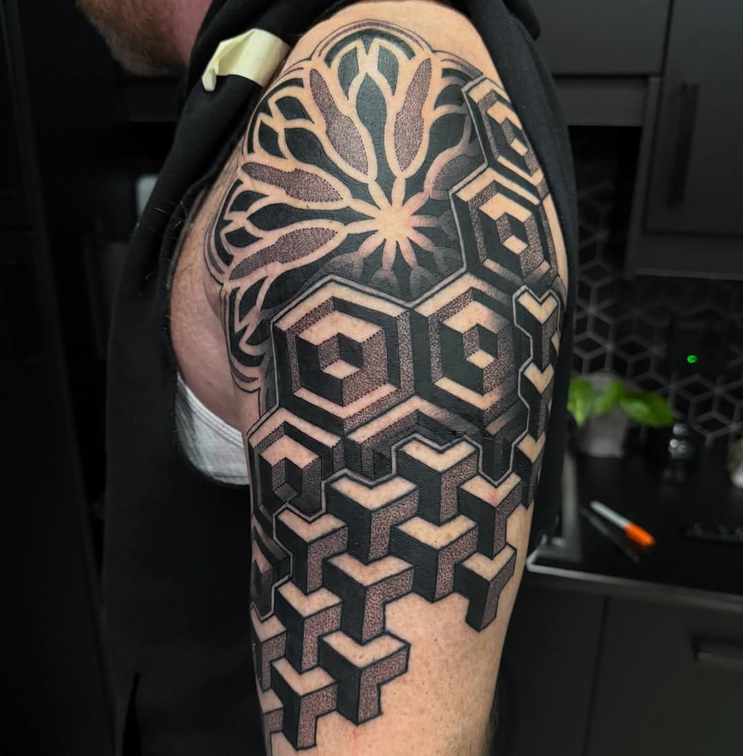 Post 6 by Crystal Alexandria-Geometric Tattoo Vancouver on Instagram (image)