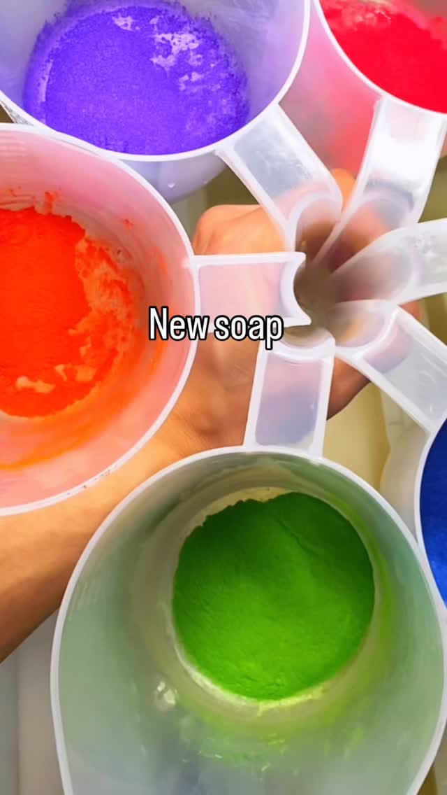 Post 9 by D’ara | Handmade Skincare on Instagram (video)