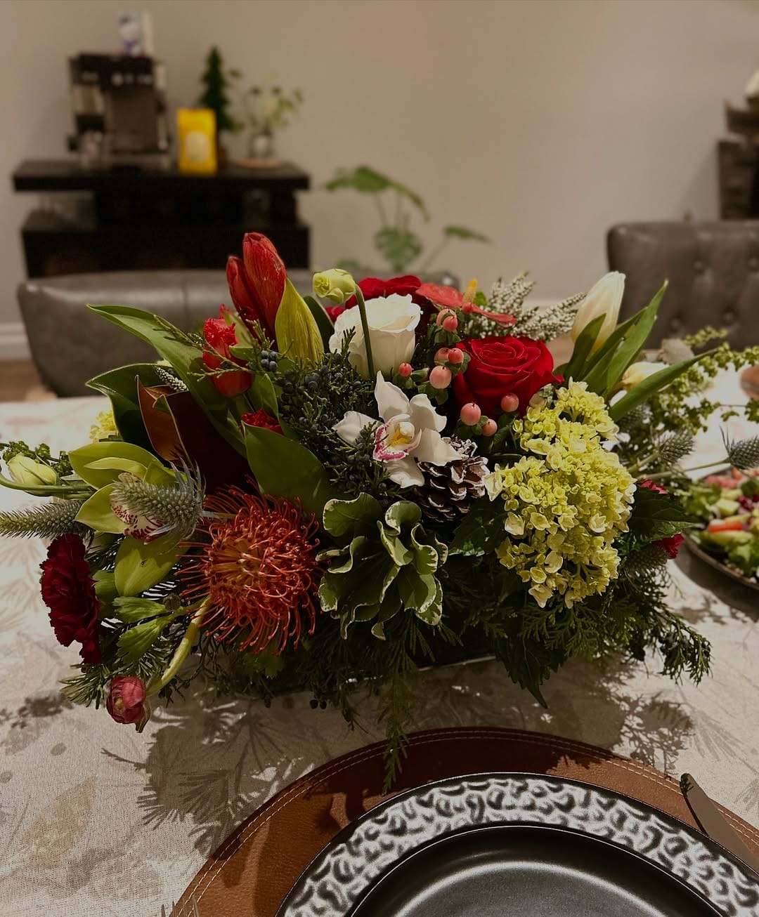 Post 2 by Karen's Flower Shop on Instagram (image)