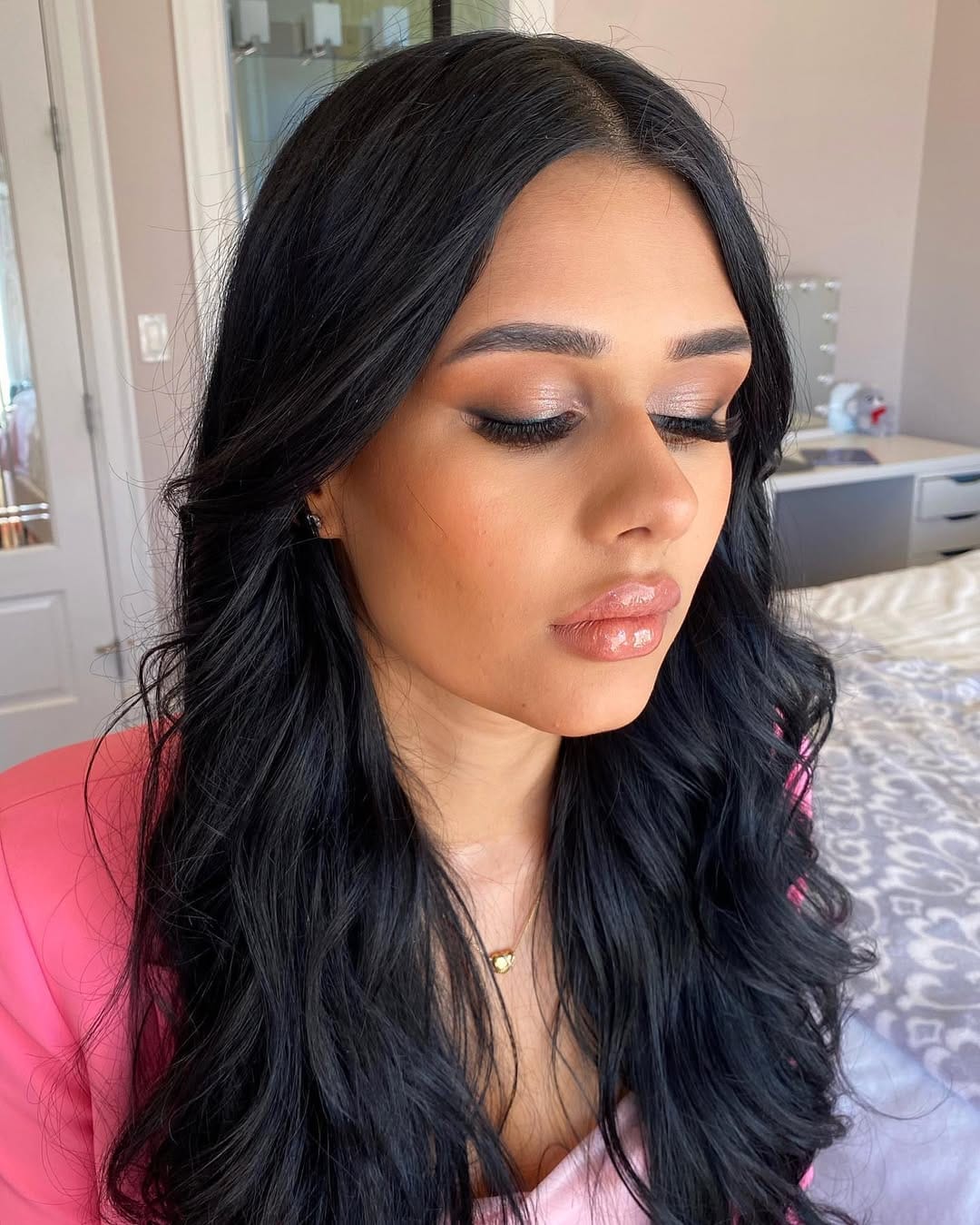 Post 5 by @makeupbynoori on Instagram (image)
