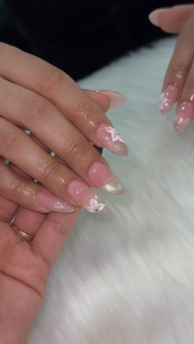 Post 2 by nAils_woRld_ on Instagram (video)