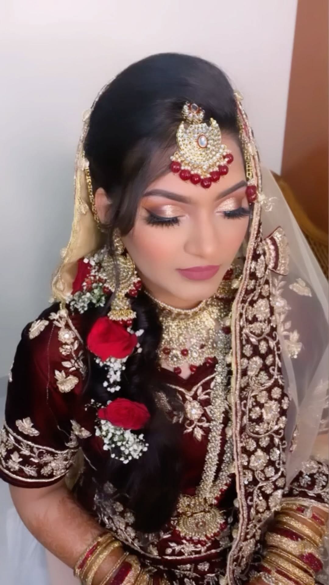 Post 7 by Sidra Baig💄 on Instagram (video)