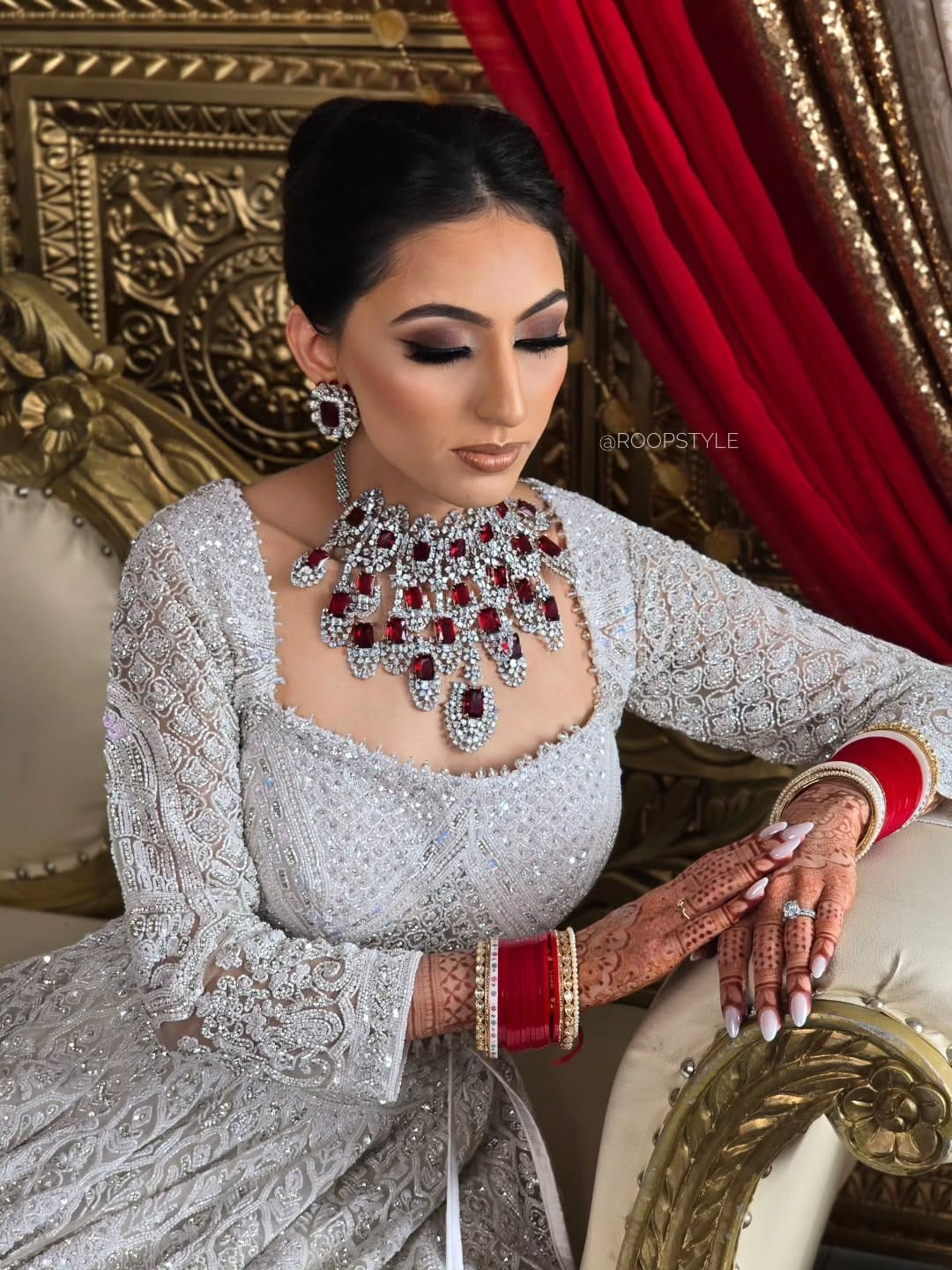 Post 3 by Rupi | Makeup & Hair Artist on Instagram (image)