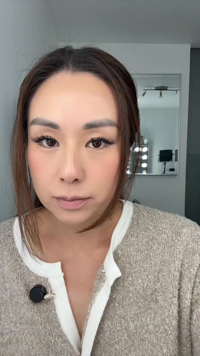 Post 2 by TORONTO MAKEUP AND HAIR ARTIST TEAM on Instagram (video)