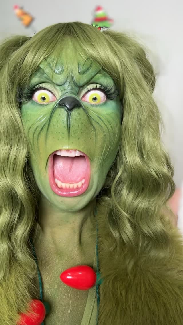 Post 4 by Sandra Makarewicz . Calgary Pro Makeup Artist & Educator on Instagram (video)