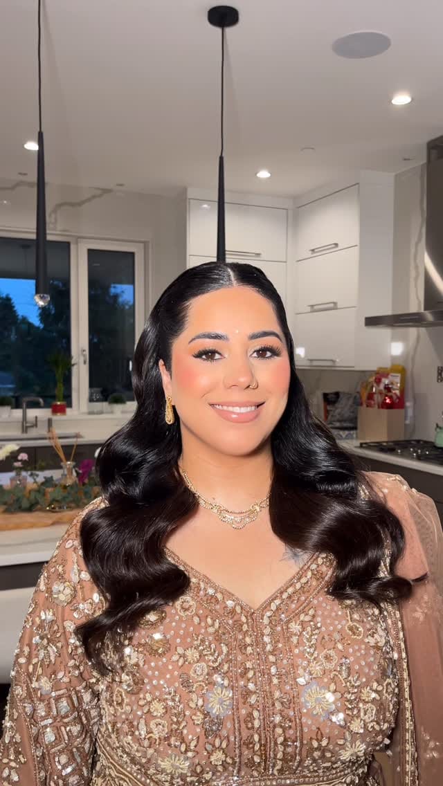 Post 2 by Zoya • Destination Bridal Makeup Artist on Instagram (video)