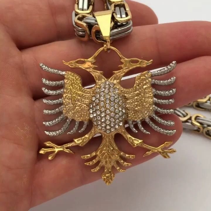 Post 4 by Albanian Jewelry on Instagram (video)