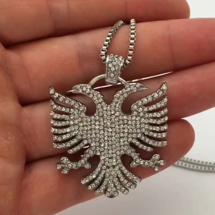 Post 8 by Albanian Jewelry on Instagram (video)