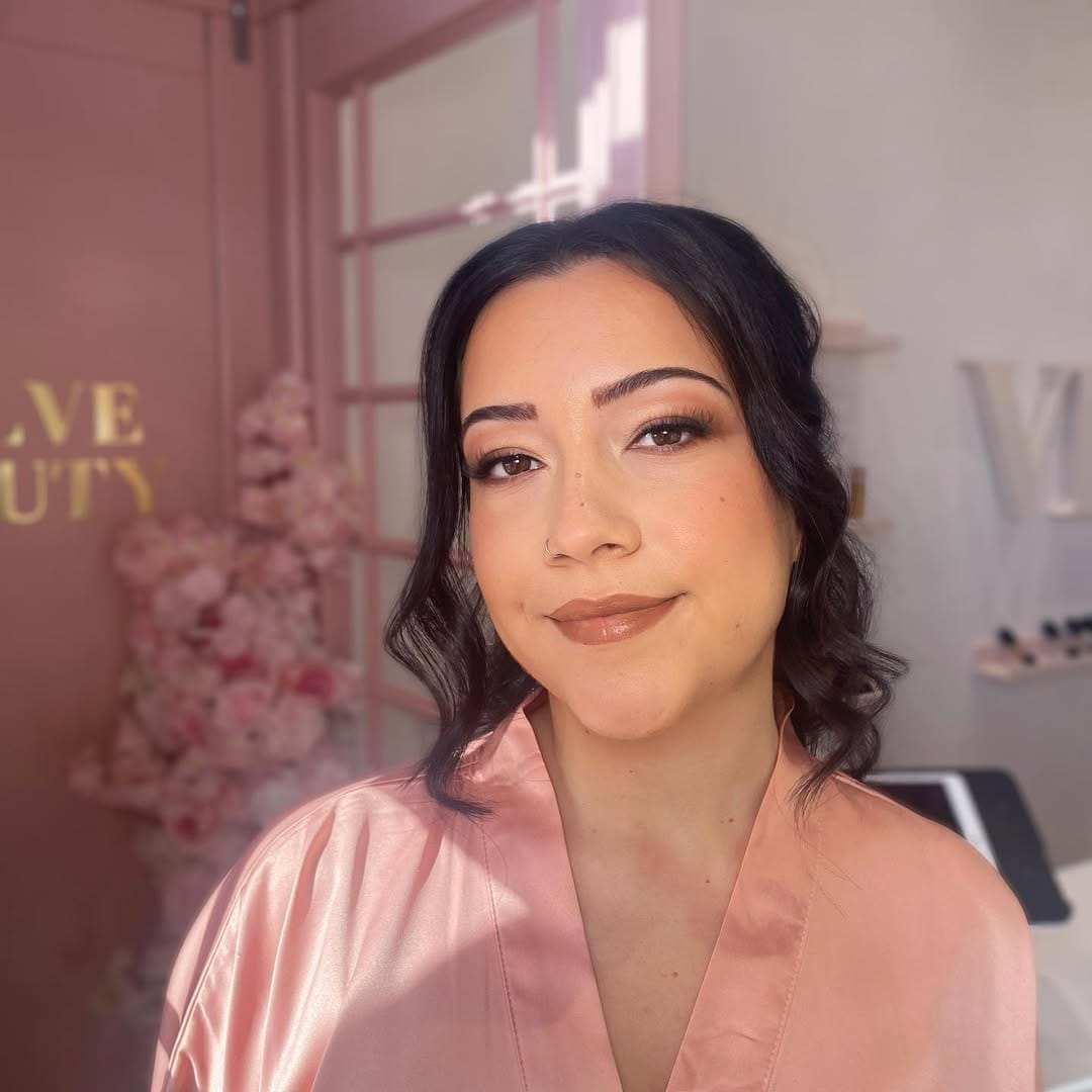 Post 3 by TORONTO MAKEUP ARTIST on Instagram (image)