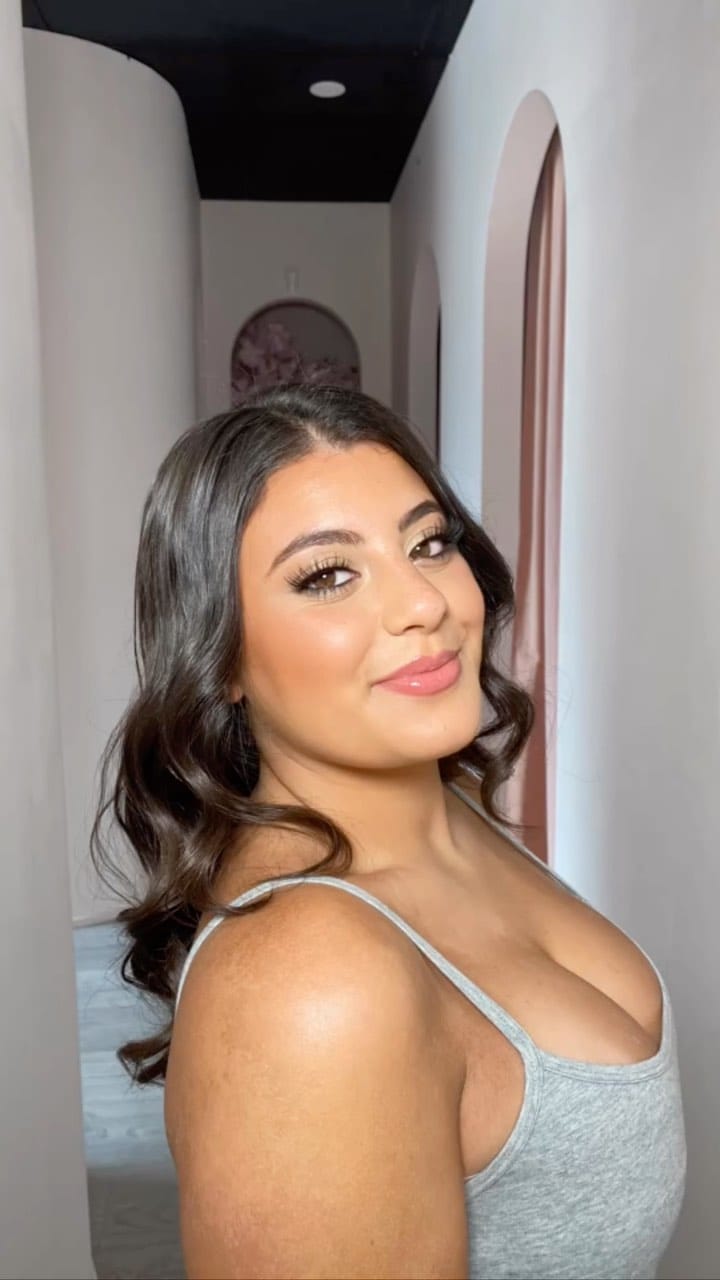 Post 2 by TORONTO MAKEUP ARTIST on Instagram (video)