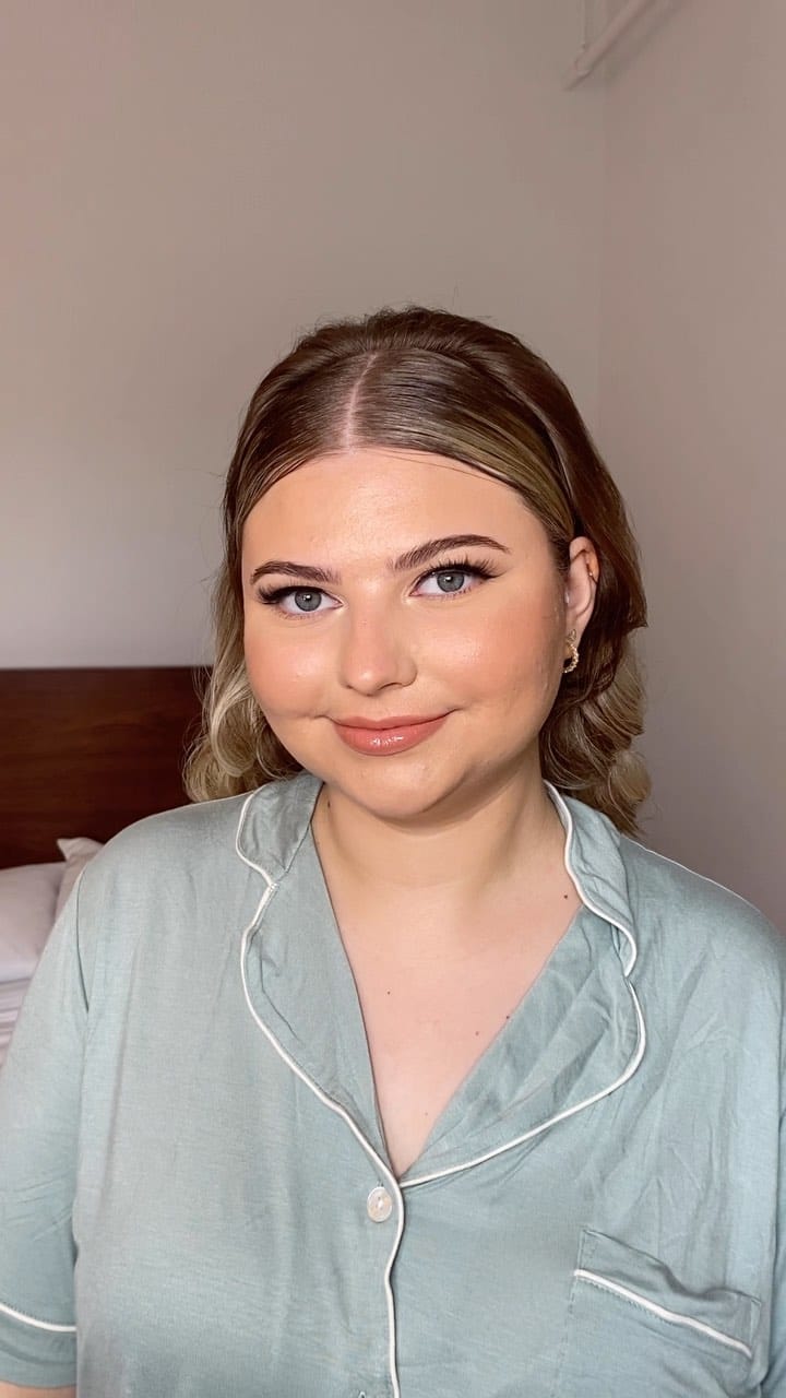 Post 7 by TORONTO MAKEUP ARTIST on Instagram (video)
