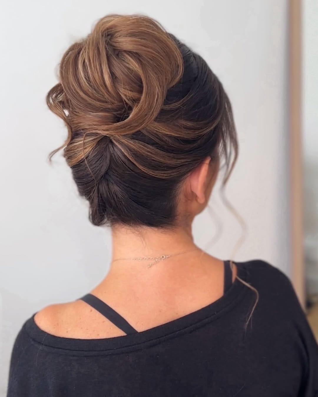Post 4 by Olga | Bridal Hair Classes | Wedding Hair in Hampshire on Instagram (image)