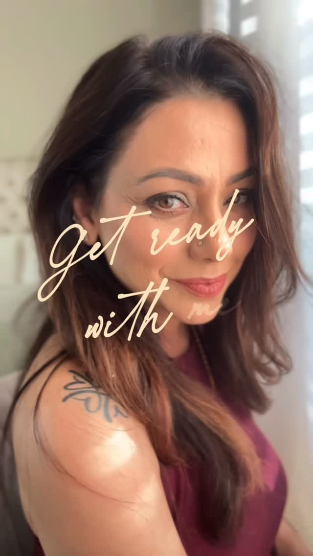 Post 7 by M a k e u p   &  H a i r  A r t i s t on Instagram (video)