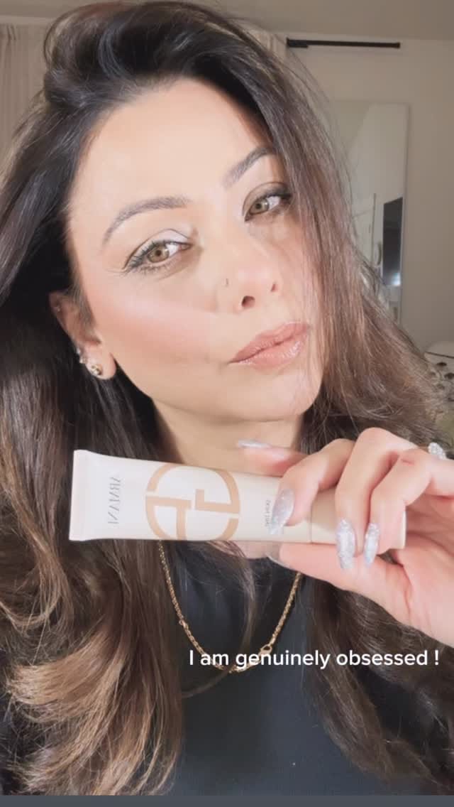 Post 2 by M a k e u p   &  H a i r  A r t i s t on Instagram (video)