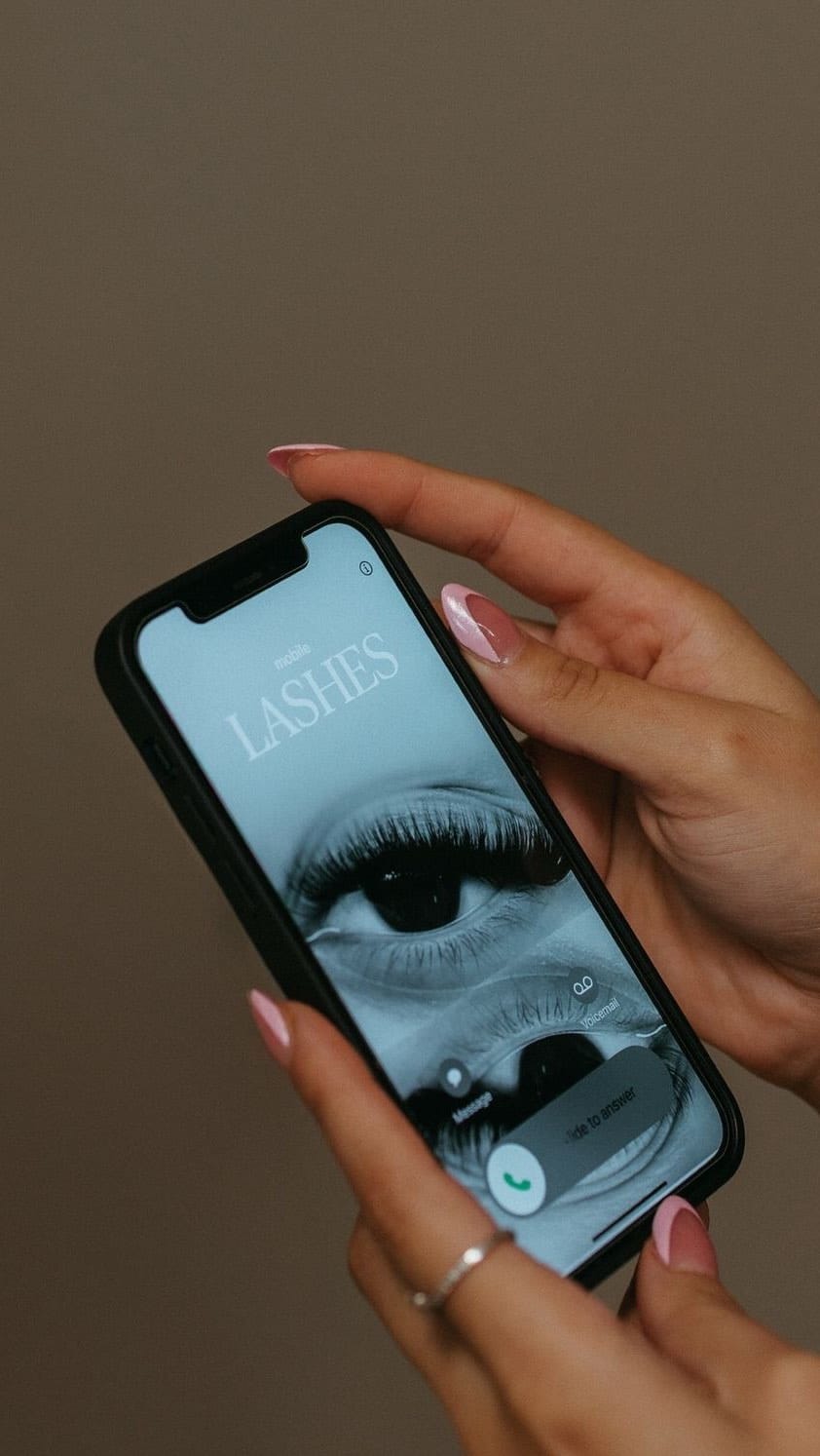 Post 5 by Top Mississauga Lash Extension Salon on Instagram (video)