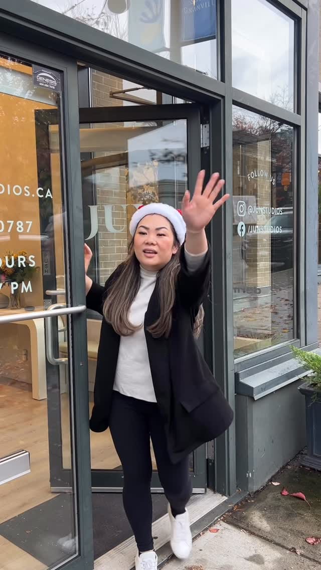 Post 7 by Vancouver Lash Extensions on Instagram (video)