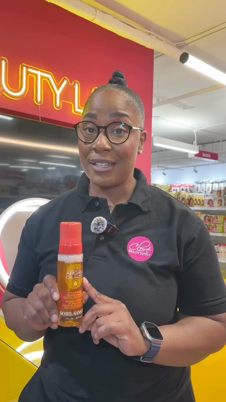 Post 8 by Clore Beauty on Instagram (video)