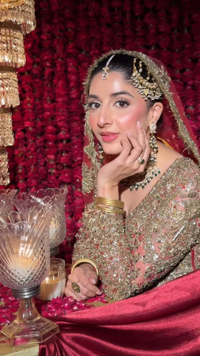 Post 1 by Wardah Usmani Makeup Studio on Instagram (video)