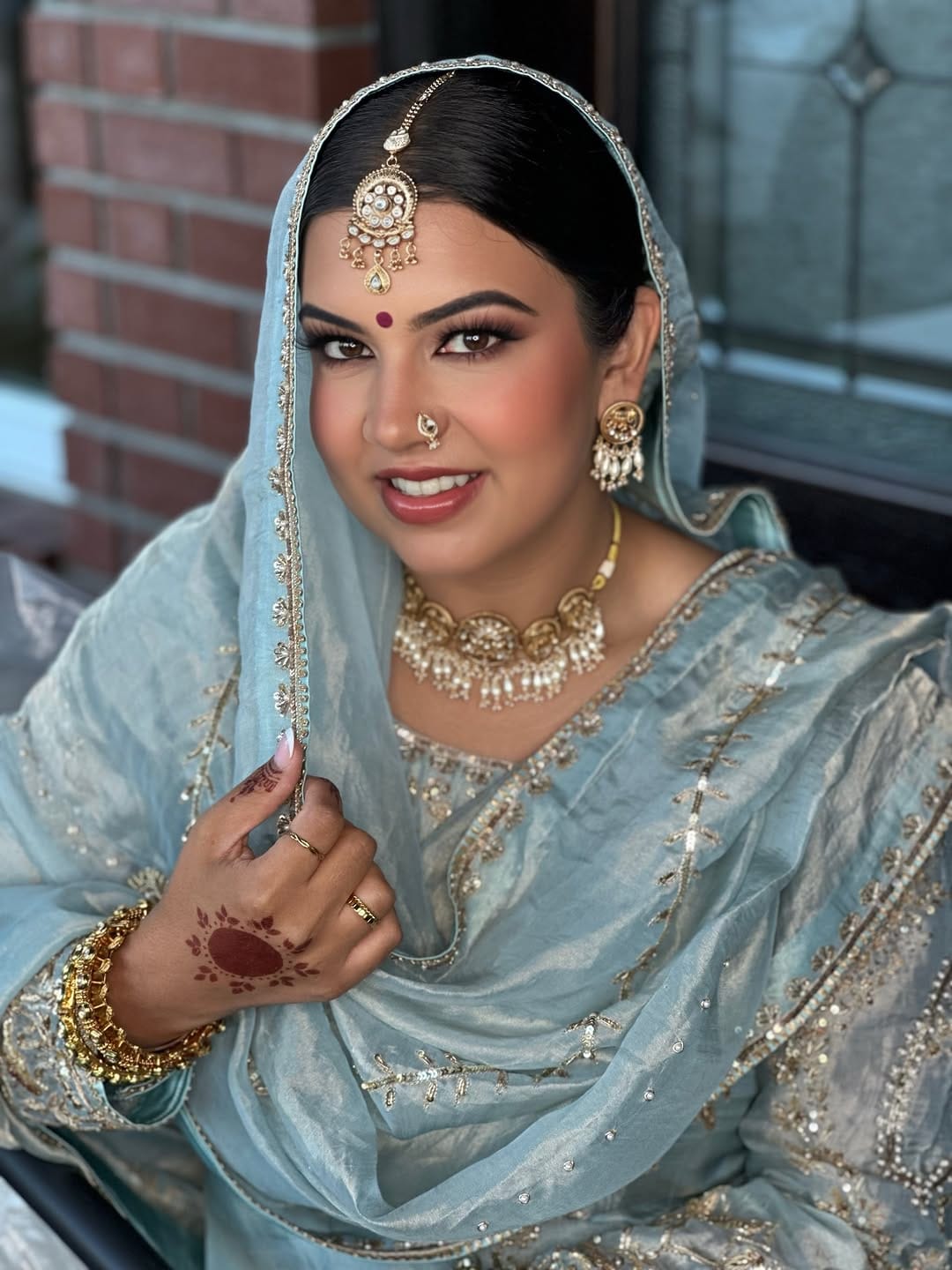 Post 4 by LASH OUT STUDIO  | BRIDAL makeup artist + educator on Instagram (carousel)