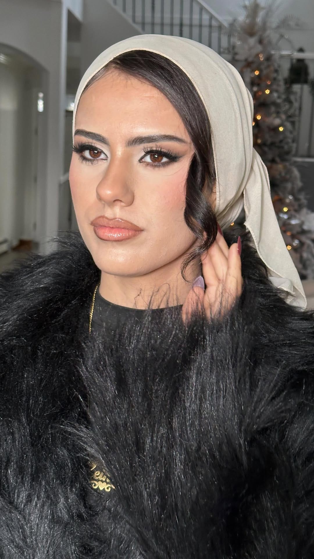 Post 2 by LASH OUT STUDIO  | BRIDAL makeup artist + educator on Instagram (video)