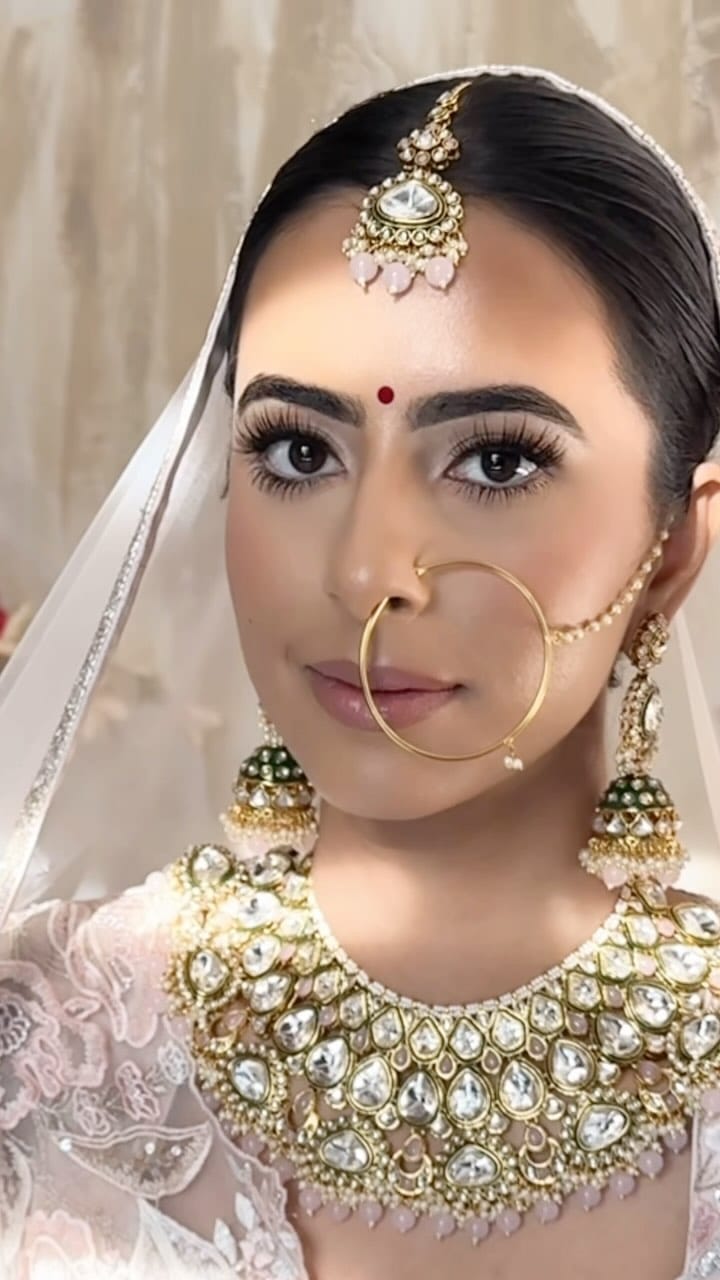 Post 7 by Mona Sangha on Instagram (video)